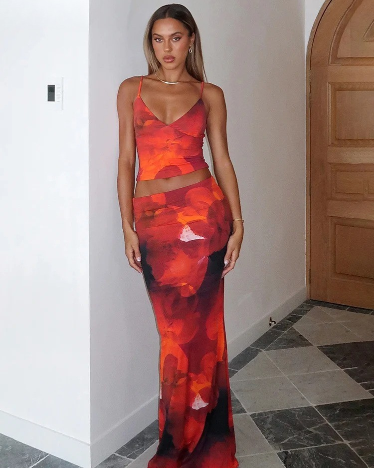 Stylish Print Two Piece Set – Satin Crop Top and Maxi Skirt