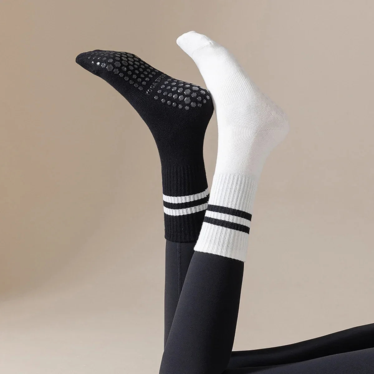 6 Pairs Women’s Non Slip Pilates Yoga Socks with Grips