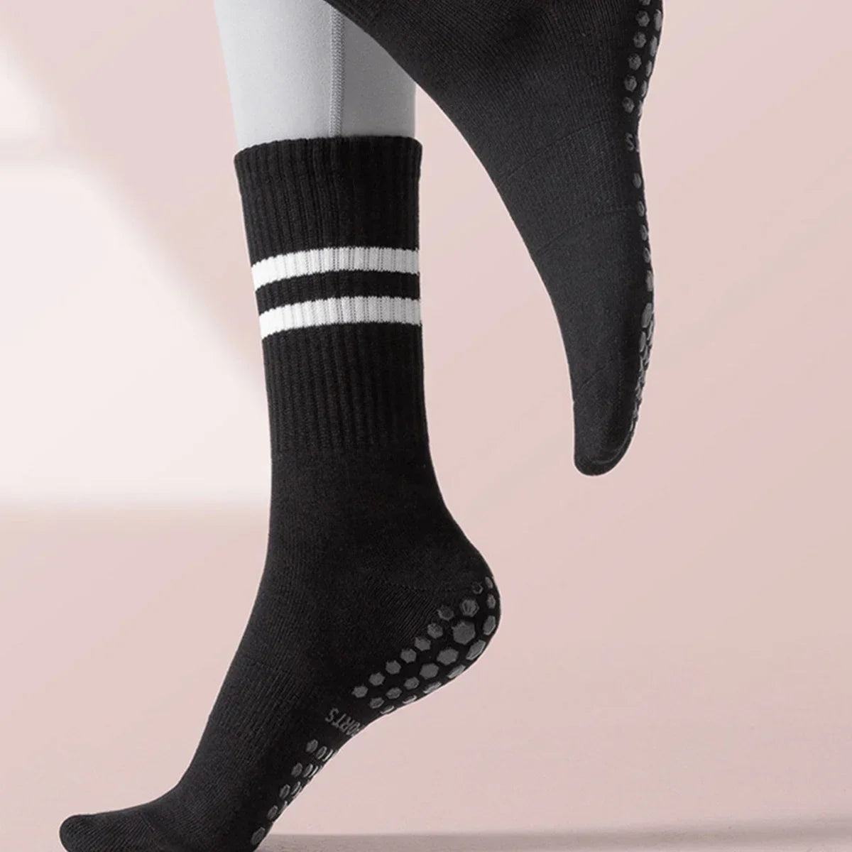 6 Pairs Women’s Non Slip Pilates Yoga Socks with Grips