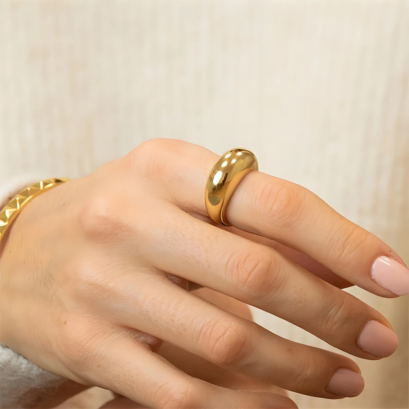 Elegant Arc - Ring - Stainless Steel-Jordyn the Label