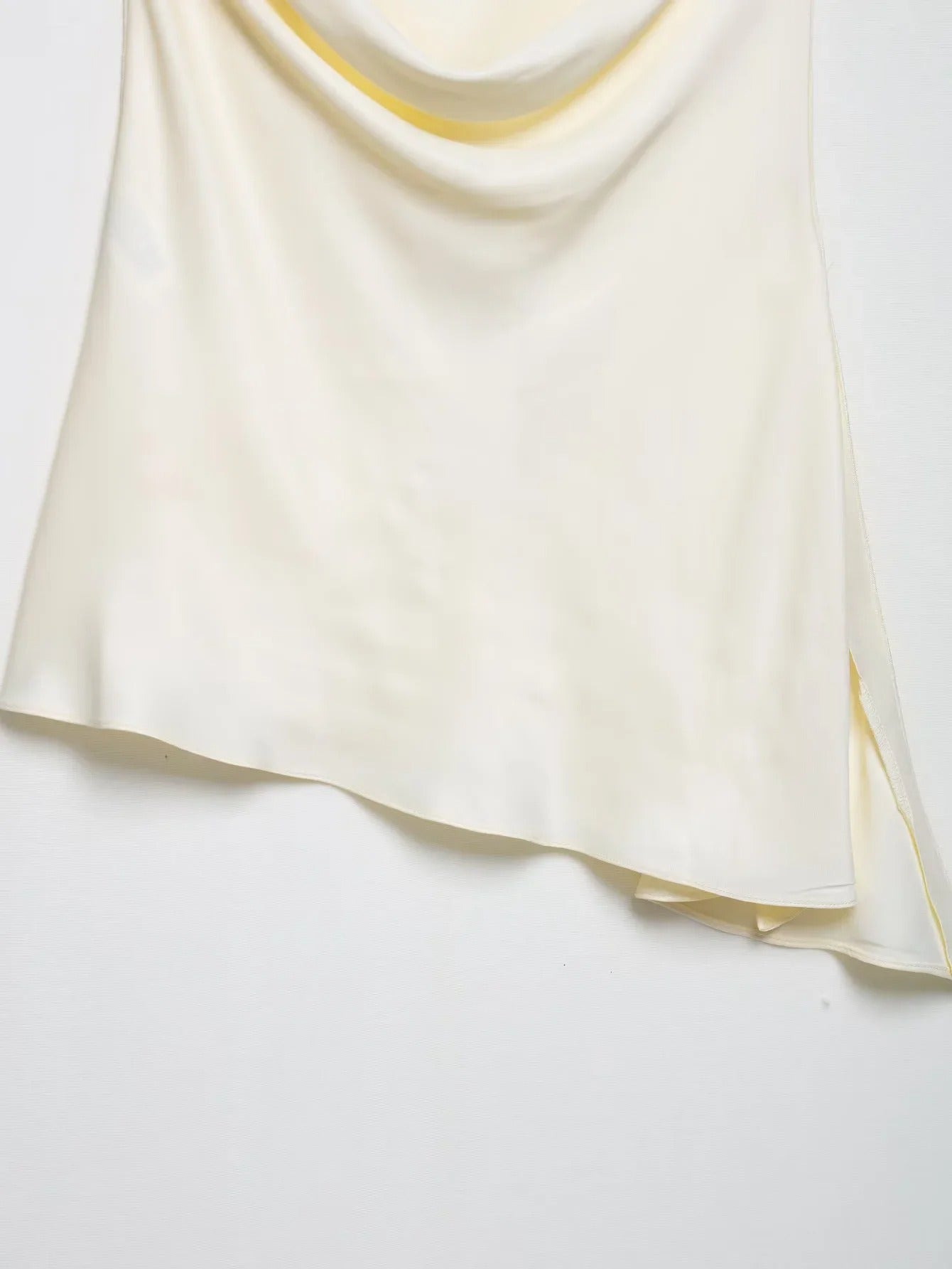 Elegant Satin Two Piece Pants Set – Sleeveless Top & Wide Leg Trousers