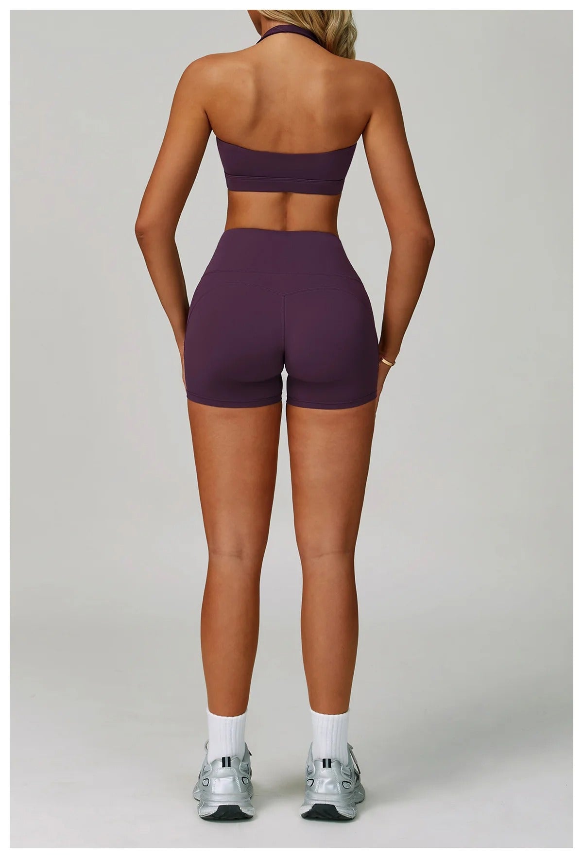 Yoga Set with Sports Bra & Shorts – Seamless 2 Piece Workout Activewear