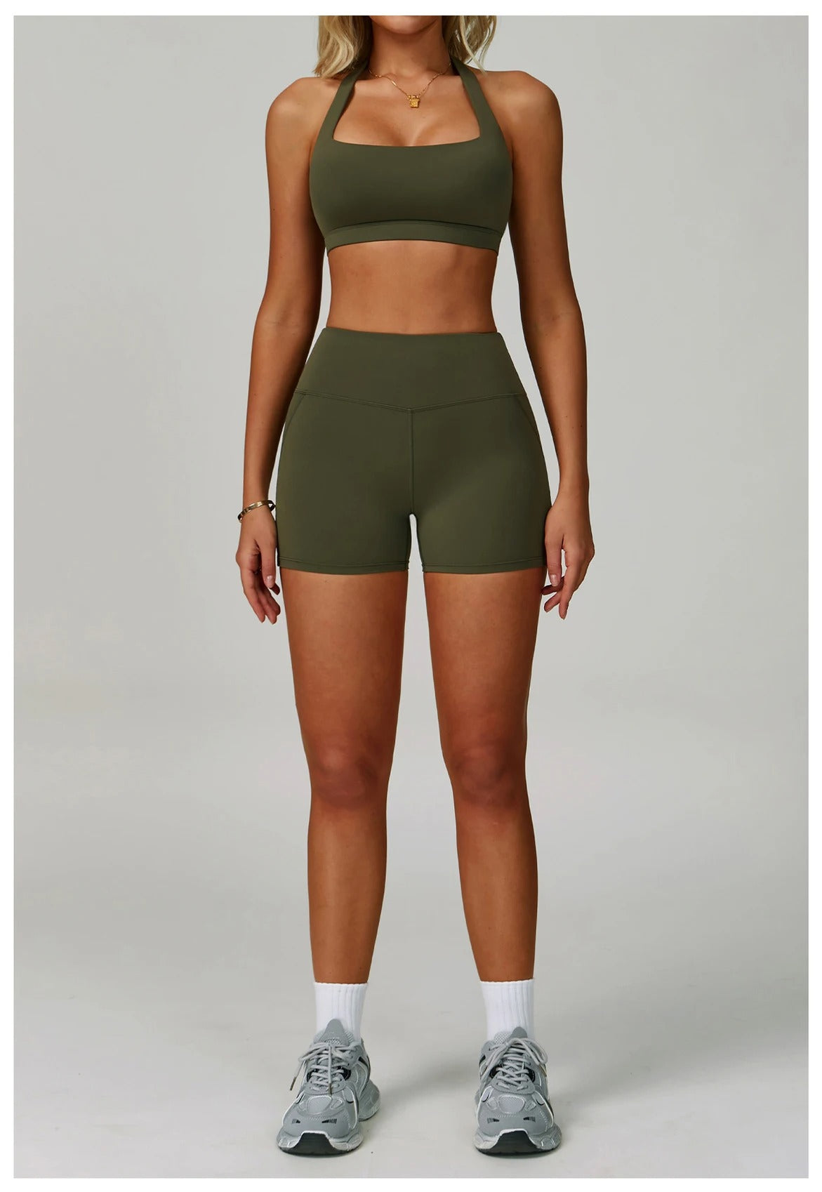 Yoga Set with Sports Bra & Shorts – Seamless 2 Piece Workout Activewear