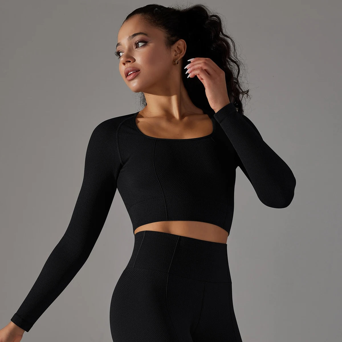 Yoga Crop Top – Long Sleeve Gym Shirt Breathable Activewear for Pilates & Fitness