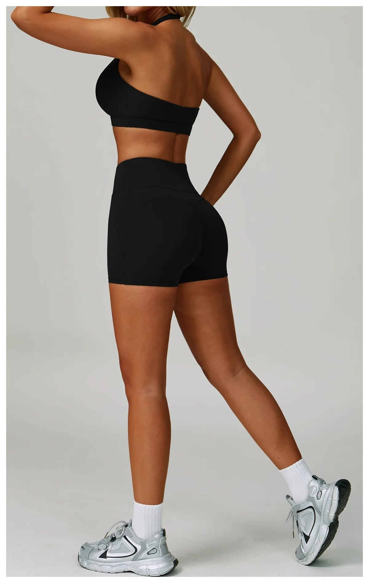 Yoga Set with Sports Bra & Shorts – Seamless 2 Piece Workout Activewear