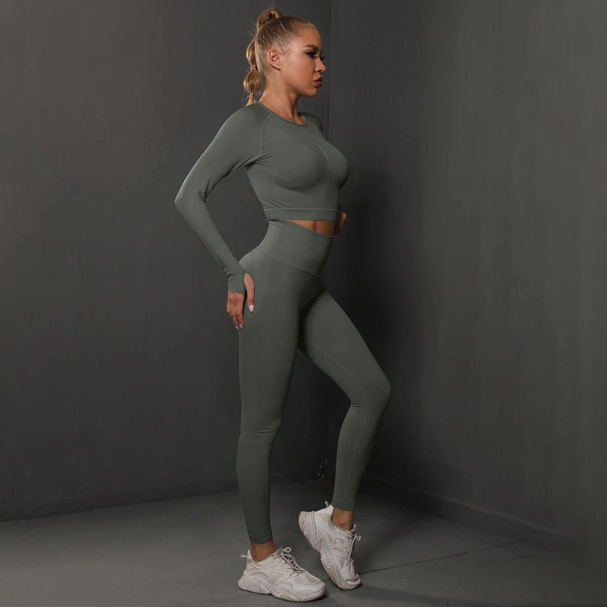 Seamless Yoga Set – Long Sleeve Crop Top & High Waist Leggings Gym Activewear