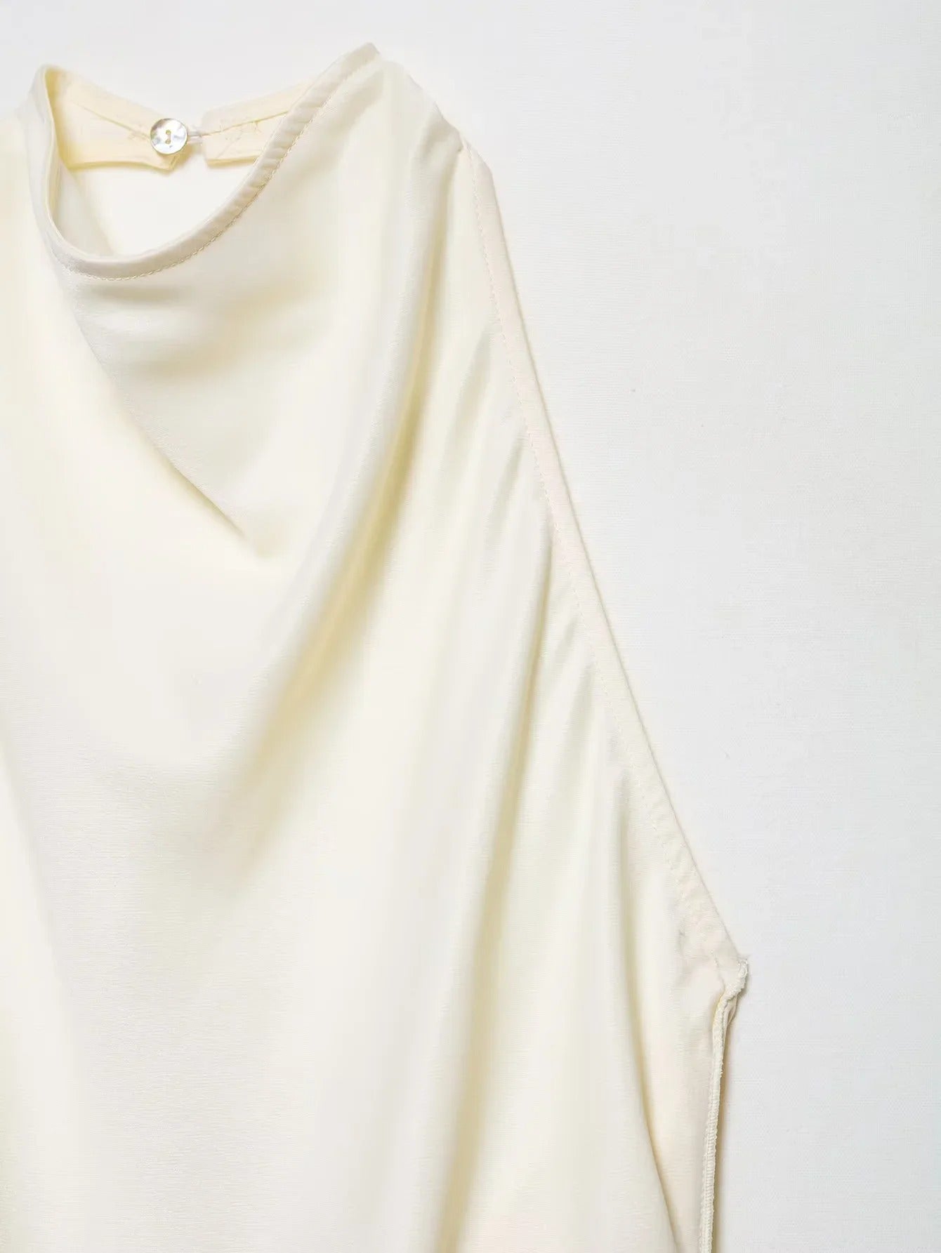 Elegant Satin Two Piece Pants Set – Sleeveless Top & Wide Leg Trousers