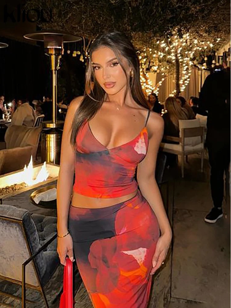 Stylish Print Two Piece Set – Satin Crop Top and Maxi Skirt