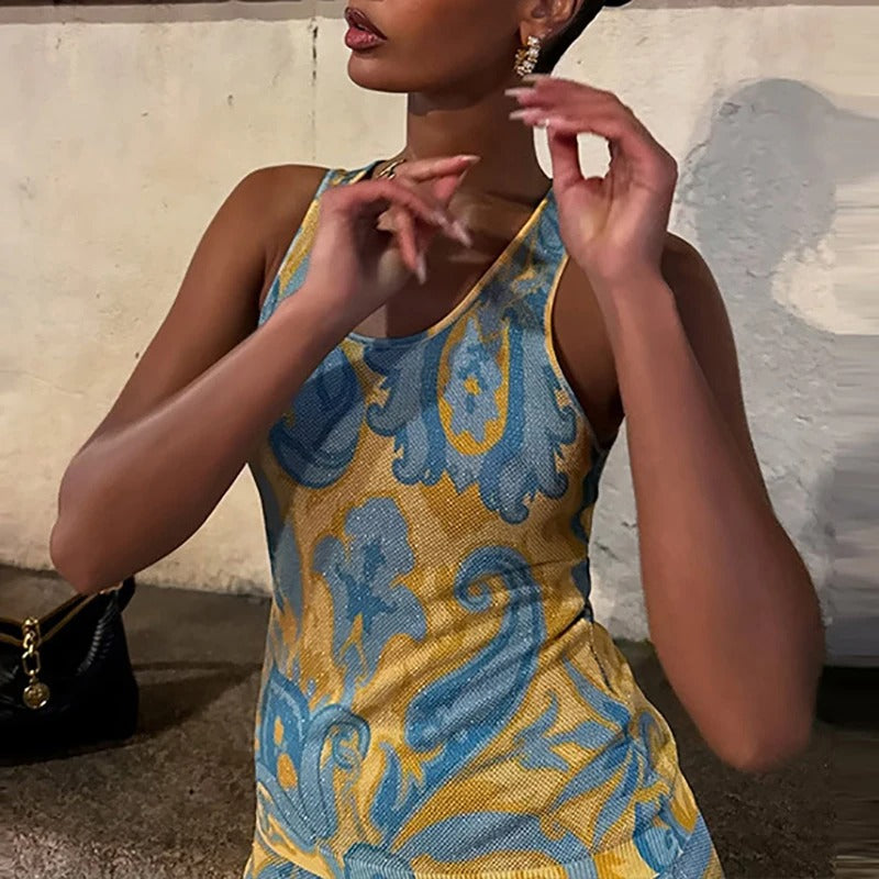 Halter Pleated 2 Piece Set – Elegant Gradient Crop Top & Maxi Skirt Outfit