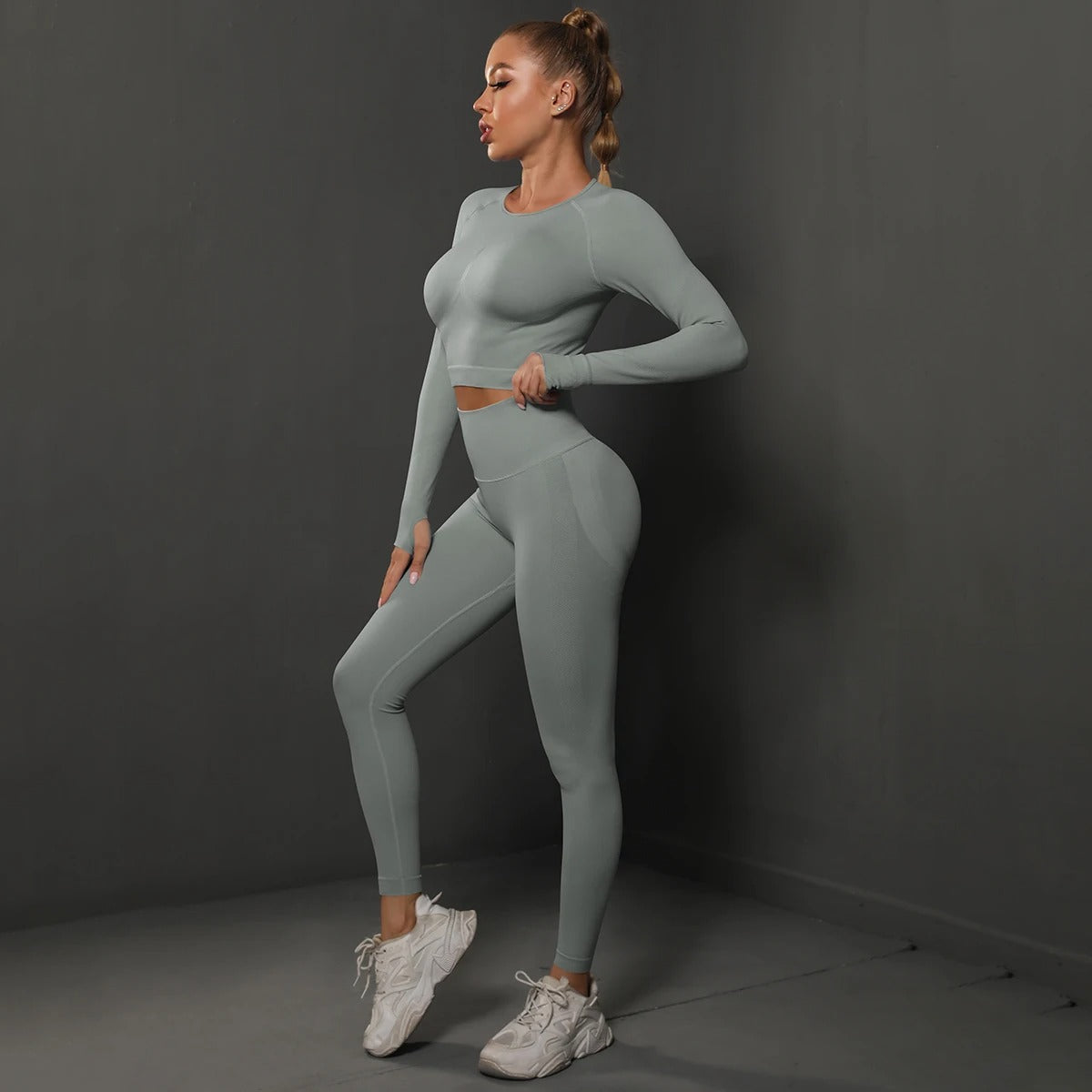 Seamless Yoga Set – Long Sleeve Crop Top & High Waist Leggings Gym Activewear